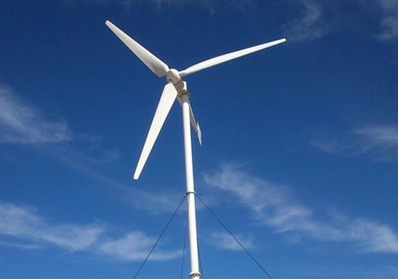 小型風(fēng)力發(fā)電機是如何利用自然資源的？